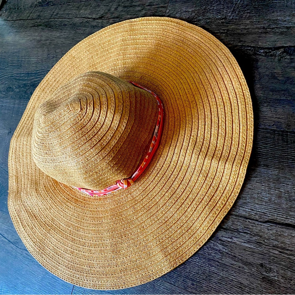 Vera Bradley floppy beach hat